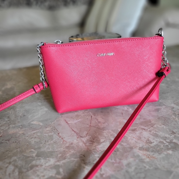 NWOT CALVIN KLEIN red chain crossbody purse - Picture 1 of 11